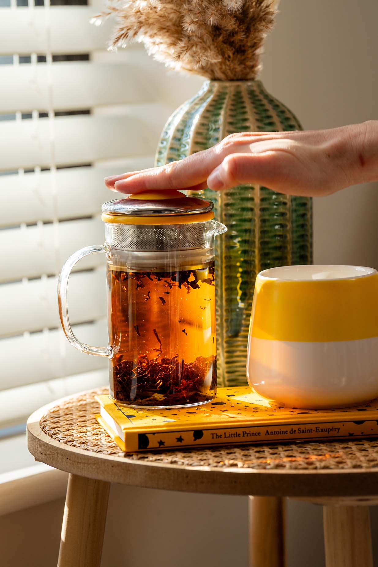 Brewing tea should be simple and satisfying - no mess, no faff, no need for a strainer.