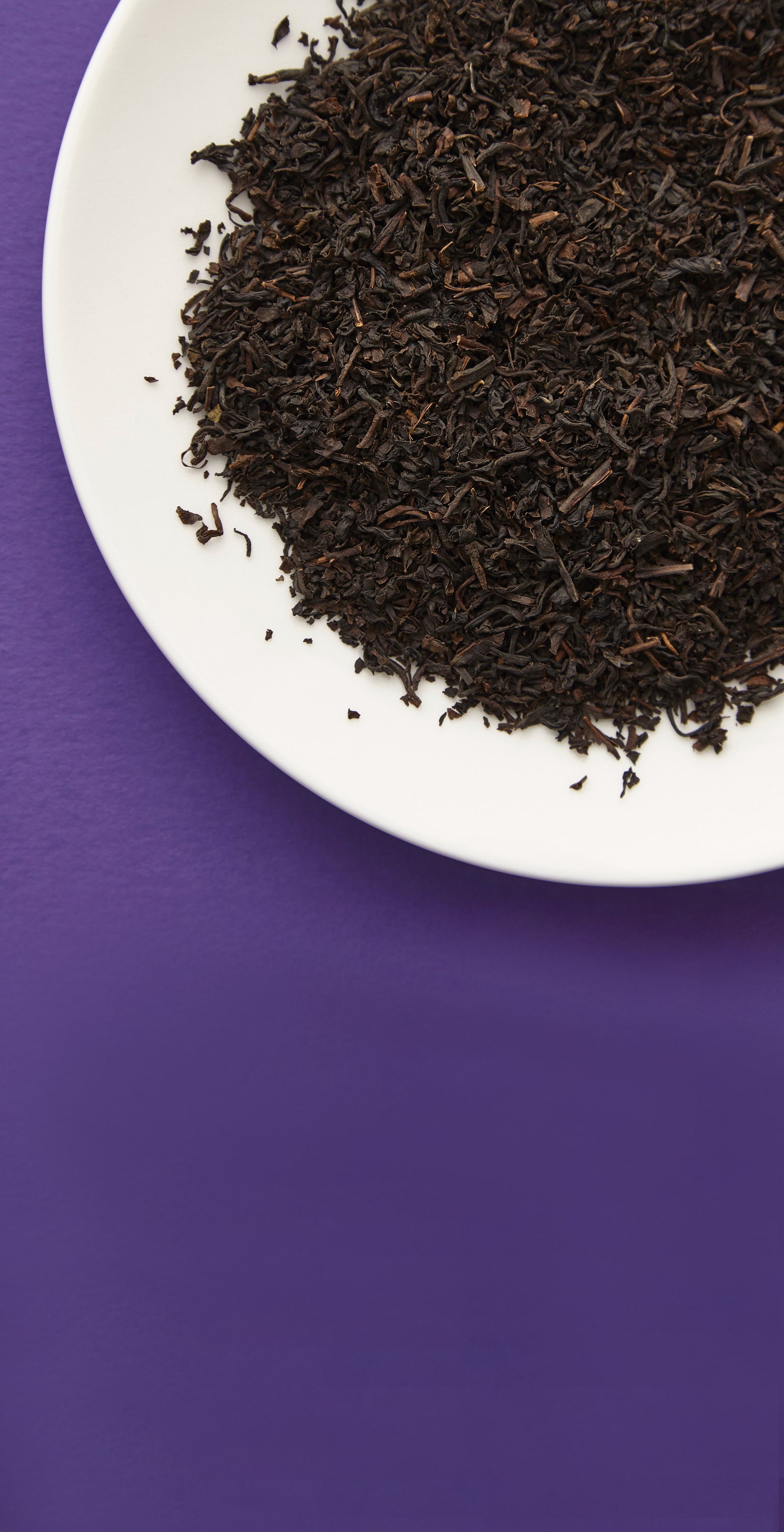 Taking caffeine out of tea and keeping it tasty can be tricky. We use the Carbon Dioxide (CO2) process to decaffeinate our tea which is a much gentler process. Combined with Ceylon as the base for our Decaffeinated teas the result is a tasty caffeine-free cup.