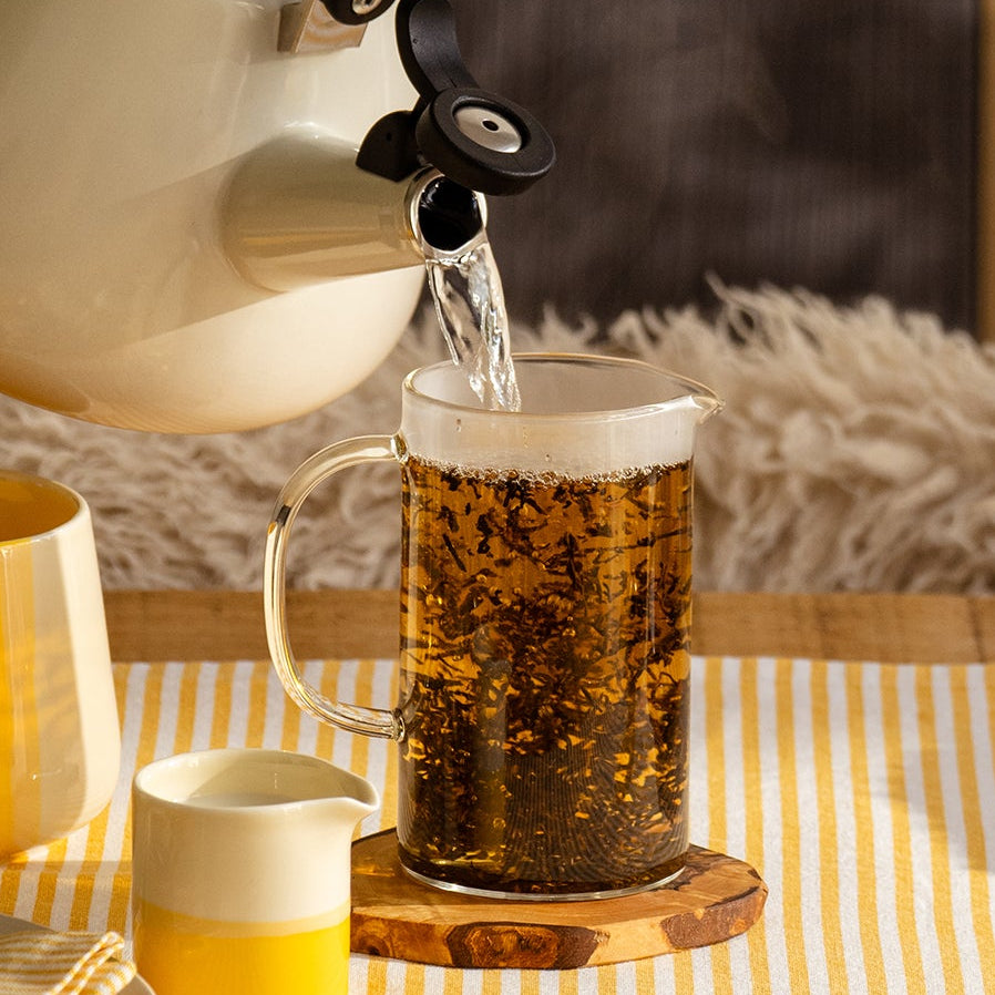 Get the lowdown on brewing rolled whole leaves. Our handy kit takes the guesswork out of it for you but here's some tips and tricks to get the best out of your favourite blends.